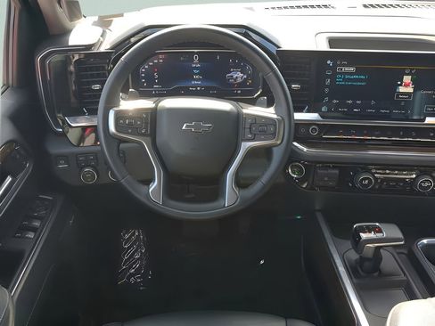 Used 2024 Chevrolet Silverado 1500 LT Trail Boss w/ LT Trail Boss Premium Package image 33