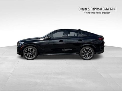 Used 2021 BMW X6 xDrive40i w/ M Sport Package image 2
