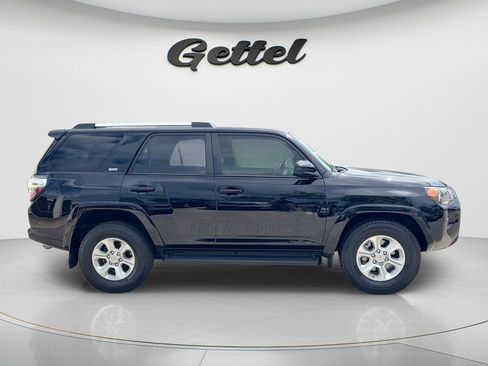 Used 2019 Toyota 4Runner SR5 image 3