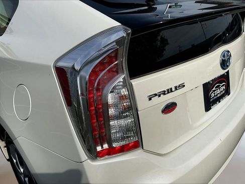 Used 2015 Toyota Prius Two FWD image 23
