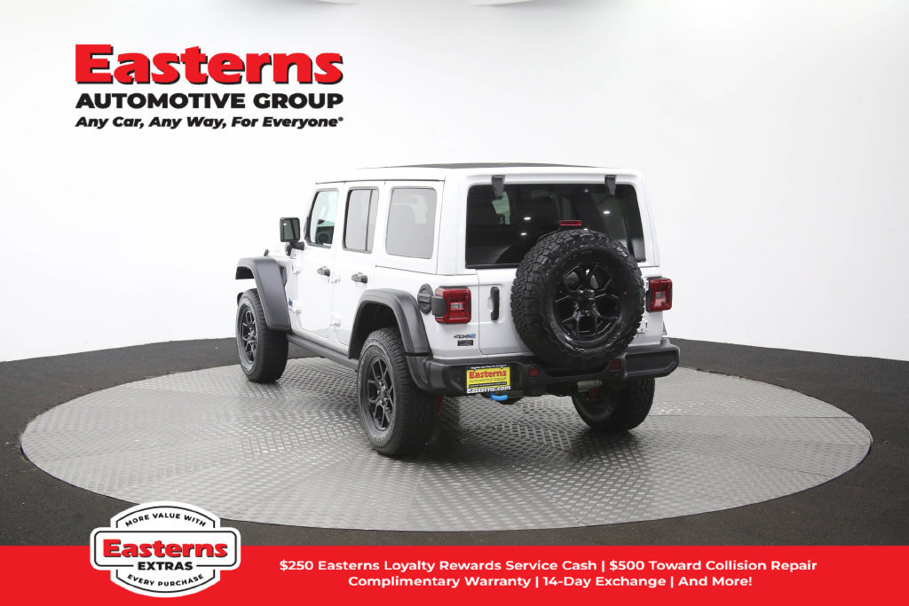 Used 2024 Jeep Wrangler Unlimited AWD/4WD image 70