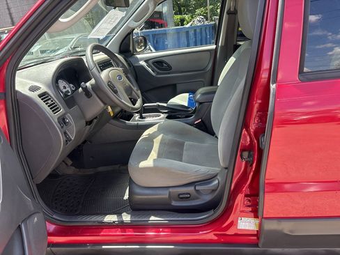 Used 2007 Ford Escape XLT FWD image 8