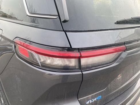 Used 2023 Jeep Grand Cherokee 4WD 4xe image 7