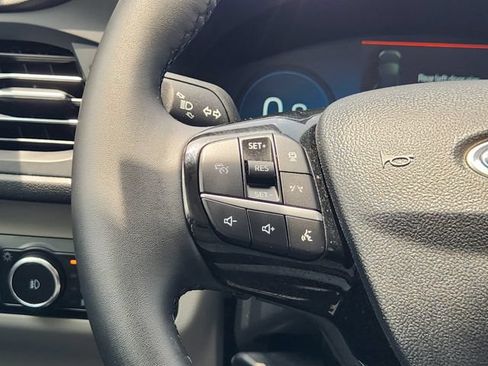 Used 2023 Ford Escape Platinum w/ Class II Trailer Tow Package AWD/4WD image 22