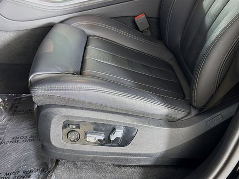 Used 2022 BMW X5 xDrive40i w/ M Sport Package AWD/4WD image 19