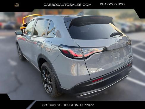 Used 2023 Honda HR-V Sport image 3