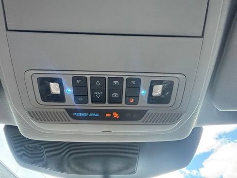 Used 2023 Ford Explorer XLT w/ Equipment Group 202A AWD/4WD image 20