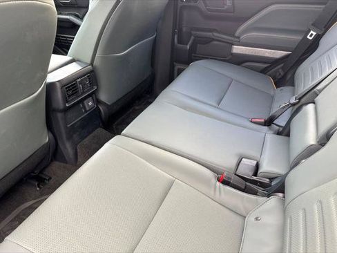 Certified 2025 Toyota 4Runner Trailhunter image 16