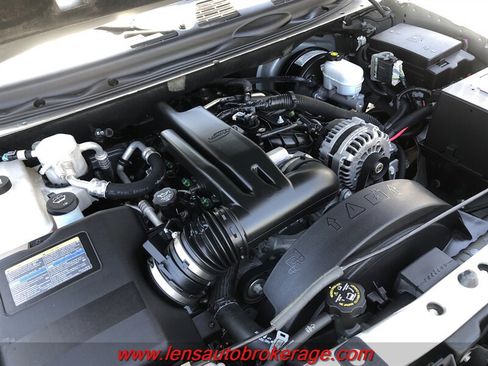 Used 2007 GMC Envoy Denali RWD image 23