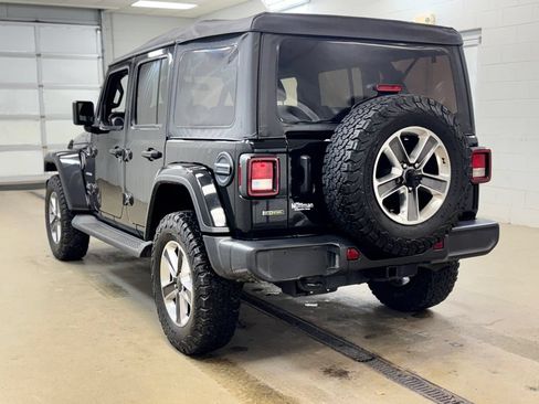 Used 2021 Jeep Wrangler Unlimited Sahara AWD/4WD image 7