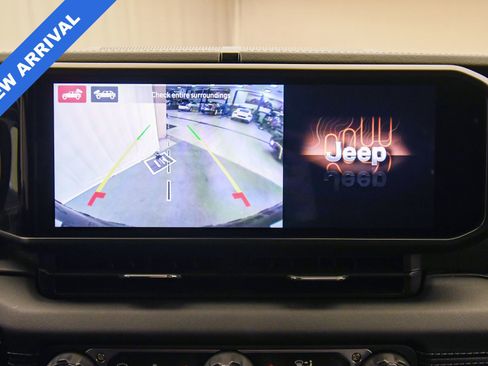 Used 2024 Jeep Wrangler Unlimited Rubicon 4xe image 38