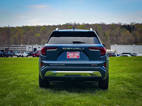 New 2026 GMC Terrain Denali AWD/4WD image 4