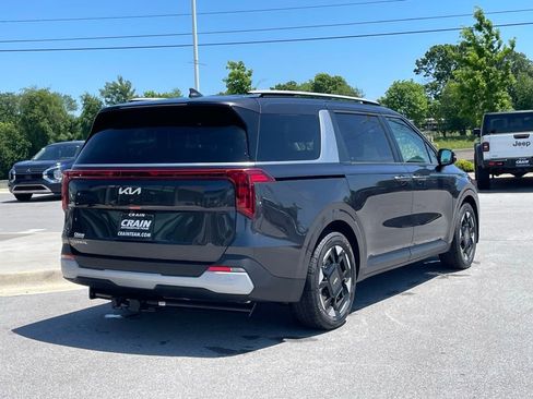 New 2026 Kia Carnival EX FWD image 7