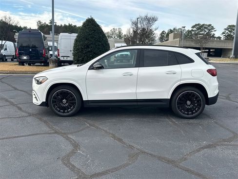 Certified 2025 Mercedes-Benz GLA 250 image 4