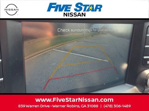 Used 2018 Kia Sorento FWD image 21