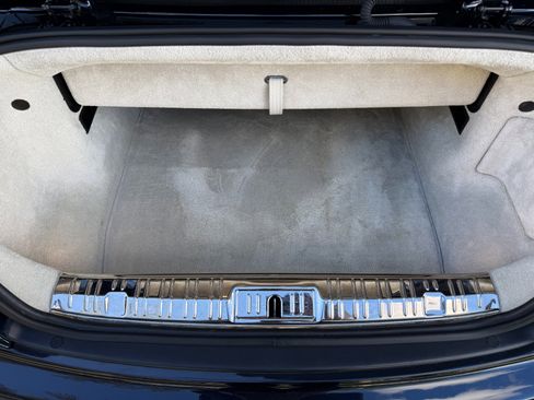 Used 2016 Rolls-Royce Dawn image 41