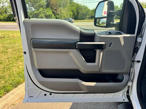 Used 2020 Ford F350 XL w/ Power Equipment Group AWD/4WD image 12