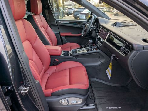 New 2026 Porsche Macan S image 25
