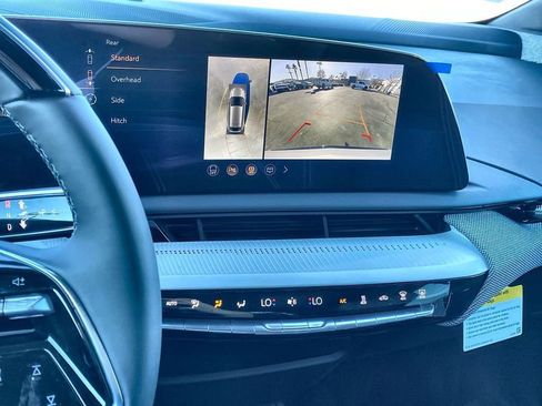 New 2026 Cadillac Optiq Luxury 1 image 25