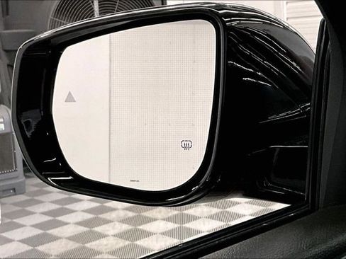 Used 2023 Jeep Grand Cherokee Altitude image 34