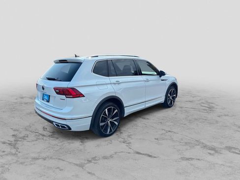 Used 2022 Volkswagen Tiguan SEL R-Line AWD/4WD image 8