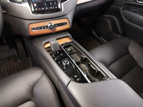 Certified 2024 Volvo XC90 T8 Plus w/ Protection Package Premier AWD/4WD image 10