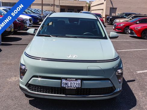 Certified 2024 Hyundai Kona SEL FWD image 2