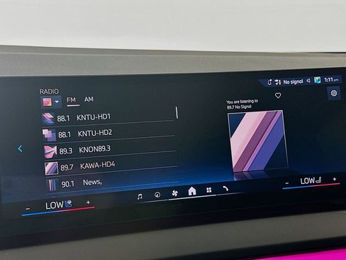 Used 2025 BMW X3 xDrive30i w/ Premium Package image 16