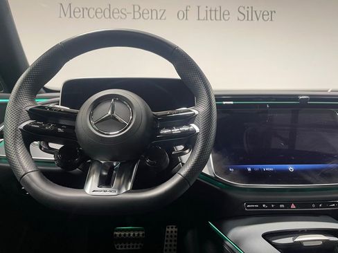 Certified 2025 Mercedes-Benz E 53 AMG e 4MATIC Sedan w/ Driver Assistance Package image 31