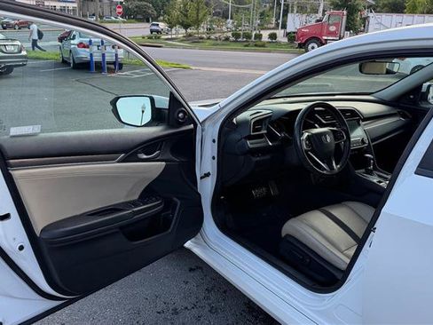 Used 2020 Honda Civic Touring image 20