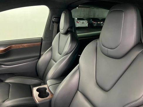 Used 2019 Tesla Model X 100D AWD/4WD image 18