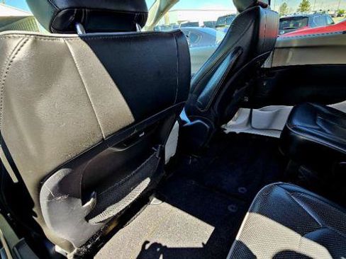 Used 2019 Chrysler Pacifica Limited FWD image 28