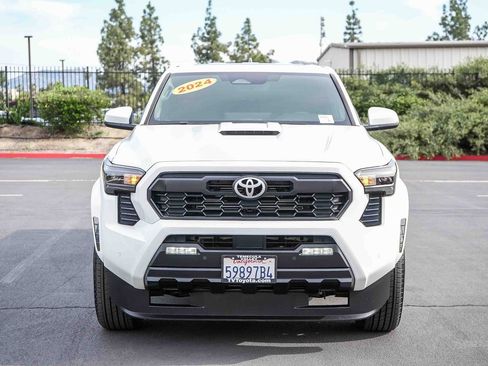 Used 2024 Toyota Tacoma TRD Sport w/ TRD Sport Upgrade Package image 2