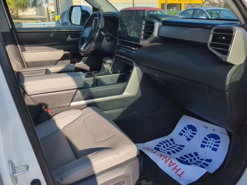 Used 2023 Toyota Tundra Limited image 29