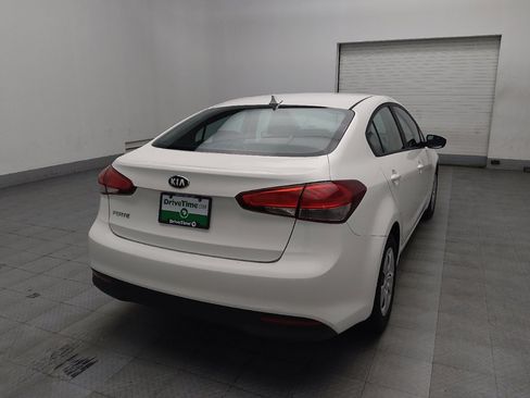 Used 2017 Kia Forte LX FWD image 9