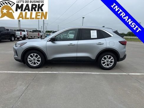 Used 2023 Ford Escape Active FWD image 3