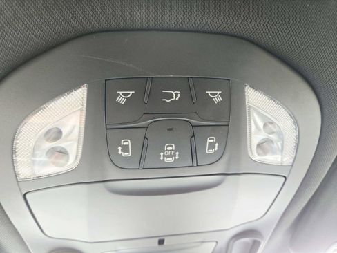 Used 2024 Chrysler Pacifica Limited w/ S Appearance Package FWD image 38