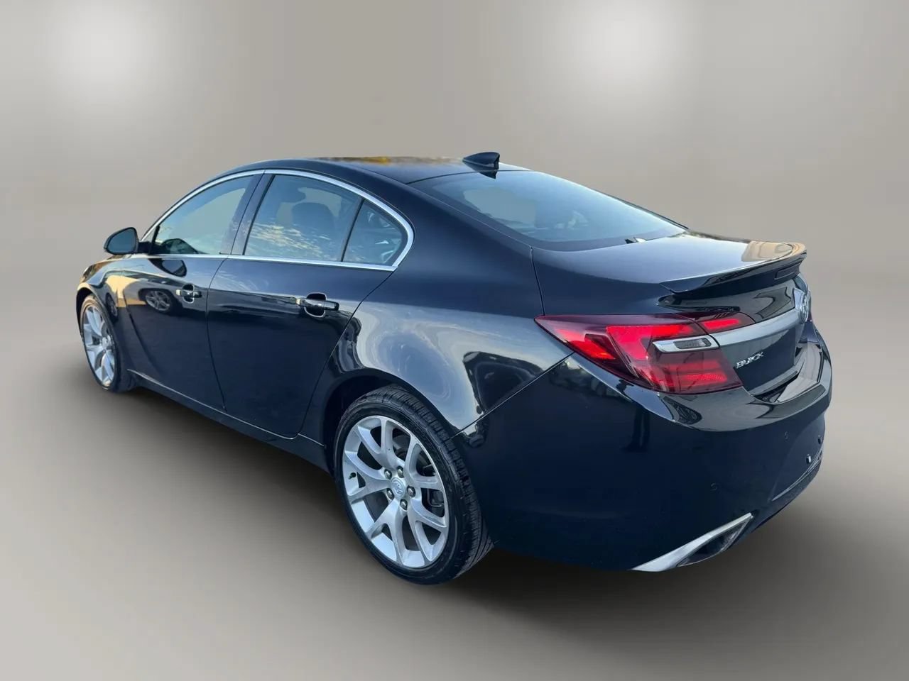 Used 2016 Buick Regal GS FWD image 8