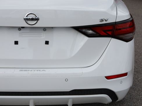 Used 2022 Nissan Sentra SV image 18