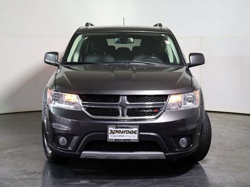 Used 2019 Dodge Journey SE w/ Connectivity Group FWD image 9