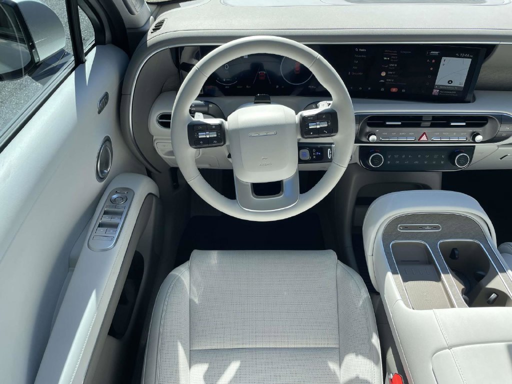 Used 2026 Hyundai Palisade Limited FWD image 23