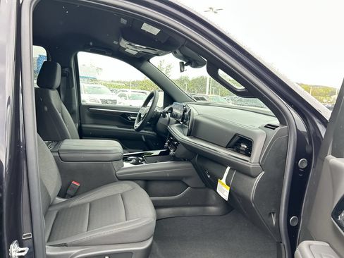 New 2026 Chevrolet Suburban LS w/ Max Trailering Package AWD/4WD image 13