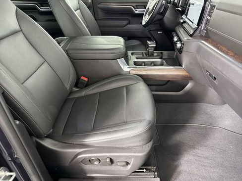 Used 2024 GMC Sierra 1500 SLT w/ SLT Premium Plus Package image 11