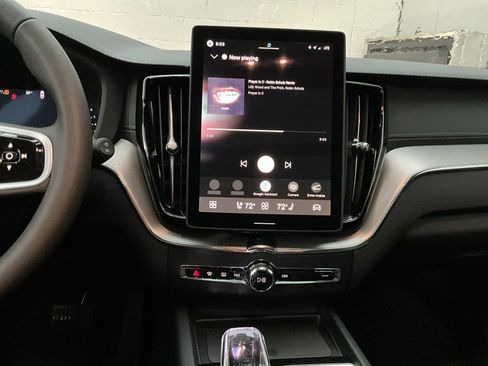 New 2026 Volvo XC60 T8 Ultra AWD/4WD image 16