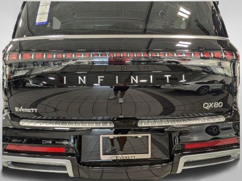 New 2025 INFINITI QX80 Luxe w/ Exterior Package image 37