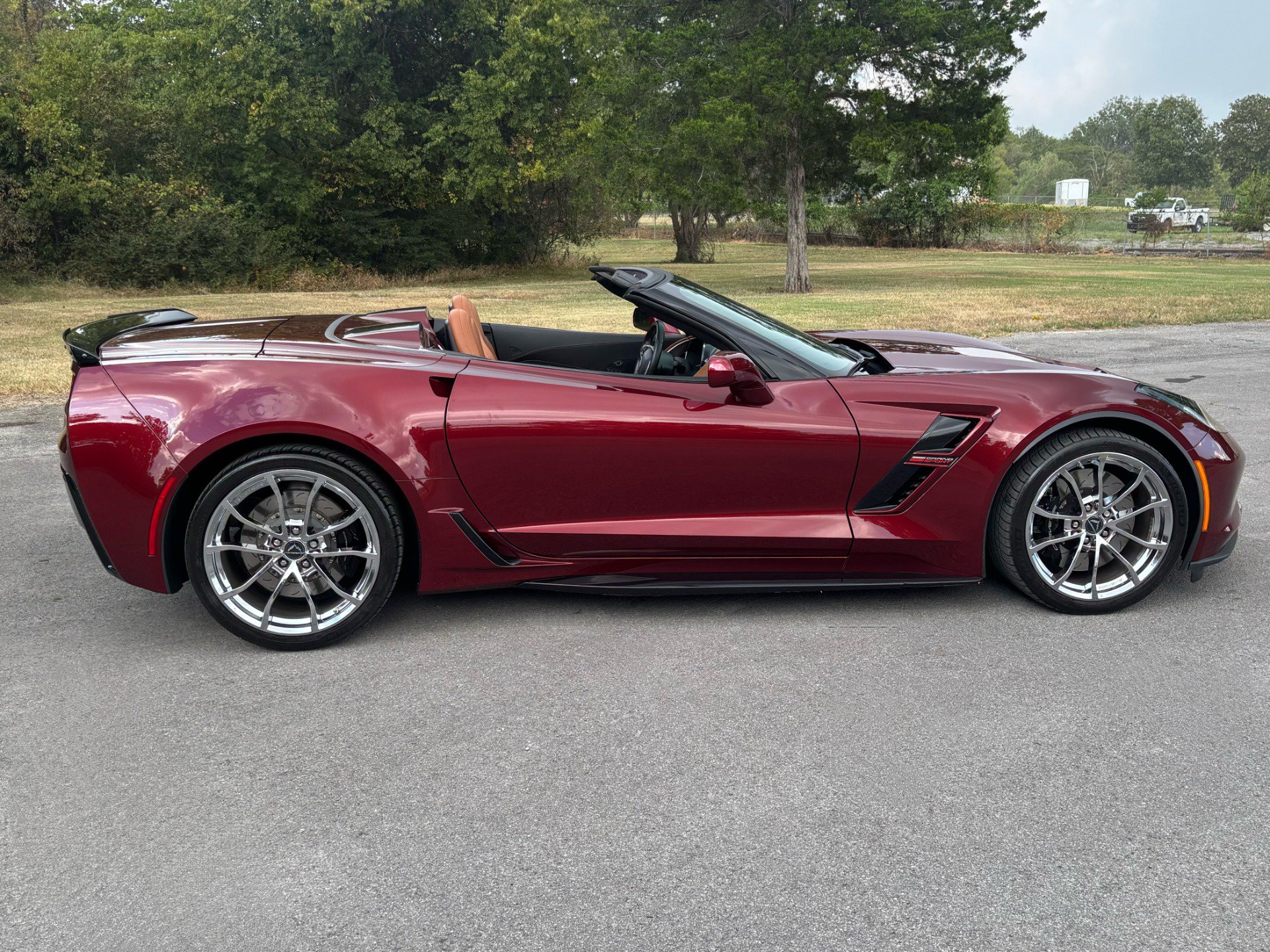 Used 2019 Chevrolet Corvette Grand Sport RWD image 8