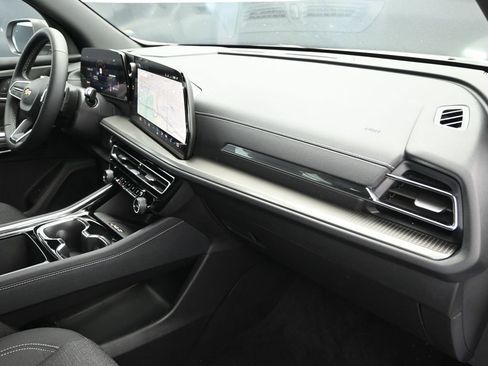 New 2026 Chevrolet Traverse LT image 24