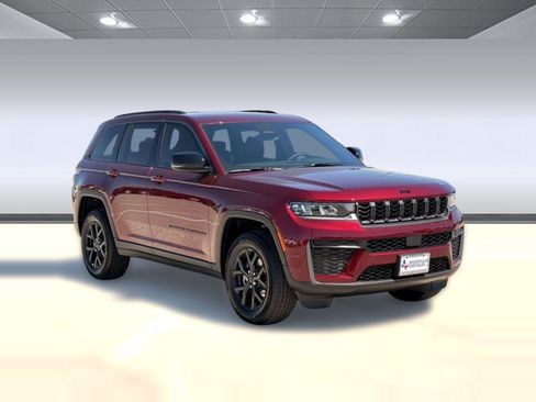 New 2026 Jeep Grand Cherokee Altitude AWD/4WD image 7
