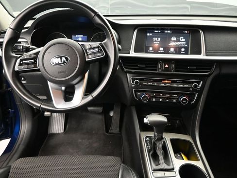 Used 2019 Kia Optima S image 11