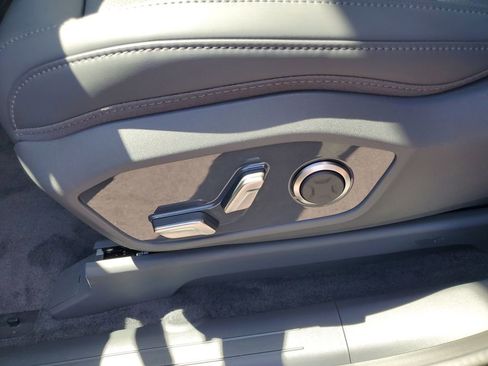 New 2026 Kia EV9 Wind image 7